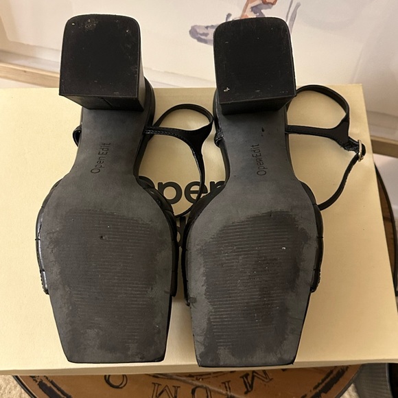 Open Edit Austyn quilted sandal, size 7 pre-owned in great condition. - no box - Picture 2 of 6